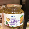 商品编号：160025
商品名称：  有卫检：韩国ZEK蜂蜜百香果柚子茶1000G
单品批发价：<font color='red'>请登陆会员查看
</font>原产地：韩国
商品条码：8807920893475